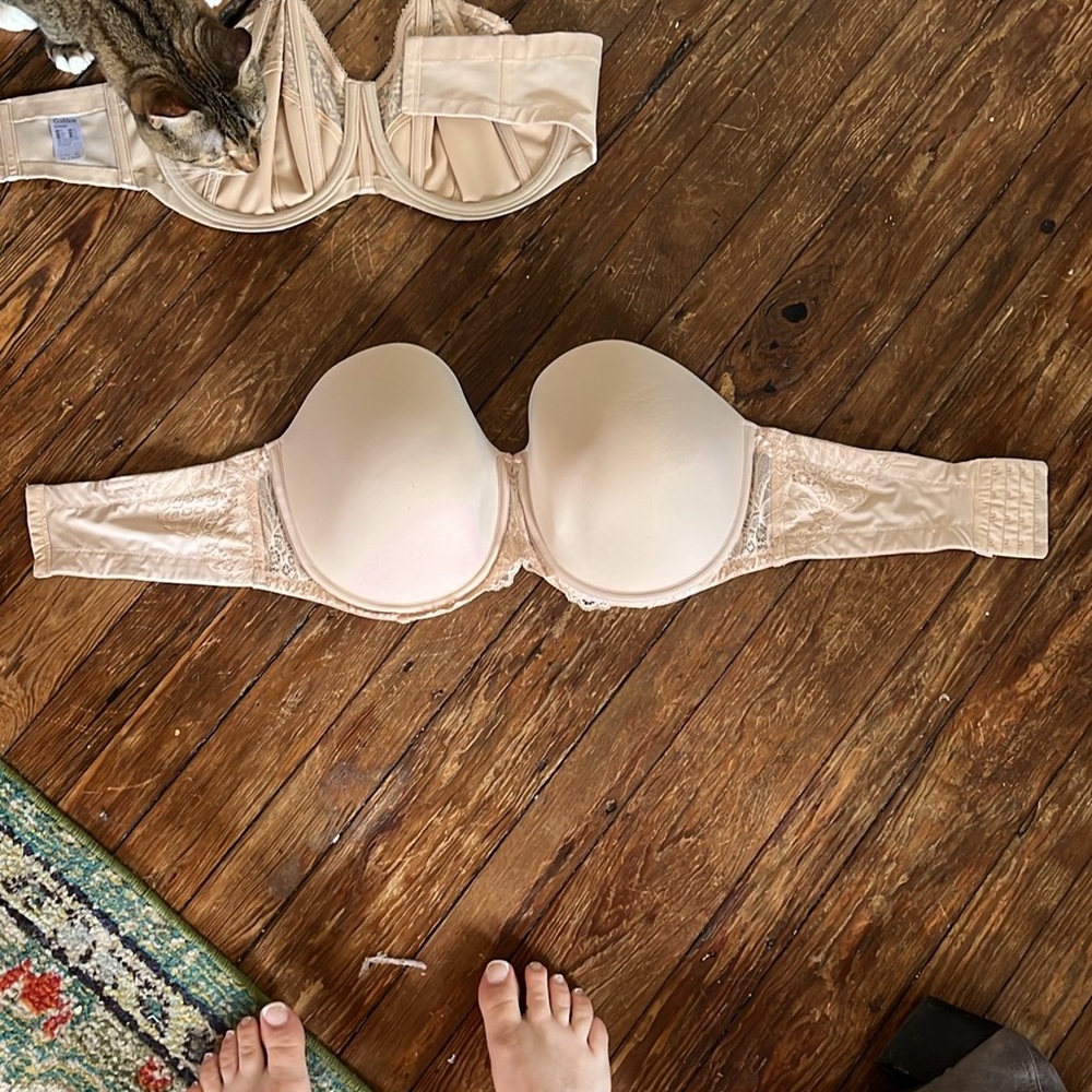 Auden 40G strapless bra molded cup